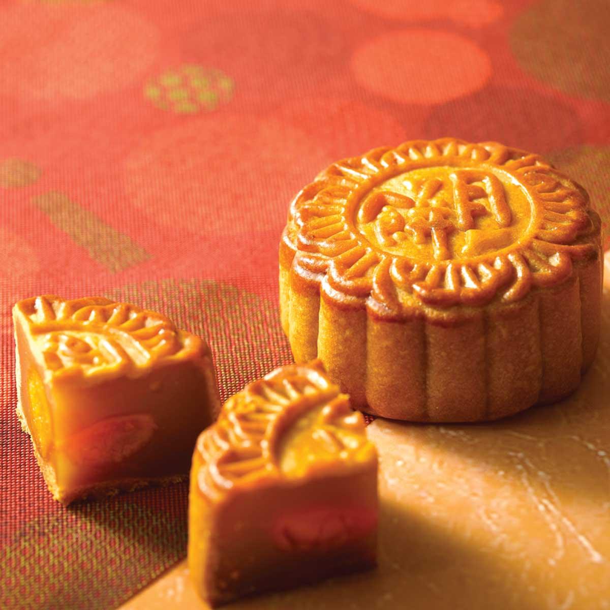 CITYSUPER 傳統月餅 (雙黃白蓮蓉) (1pc)